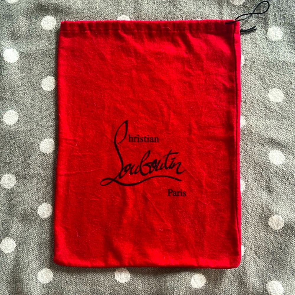 Christian Louboutin dust bag. Measurements in pictures.